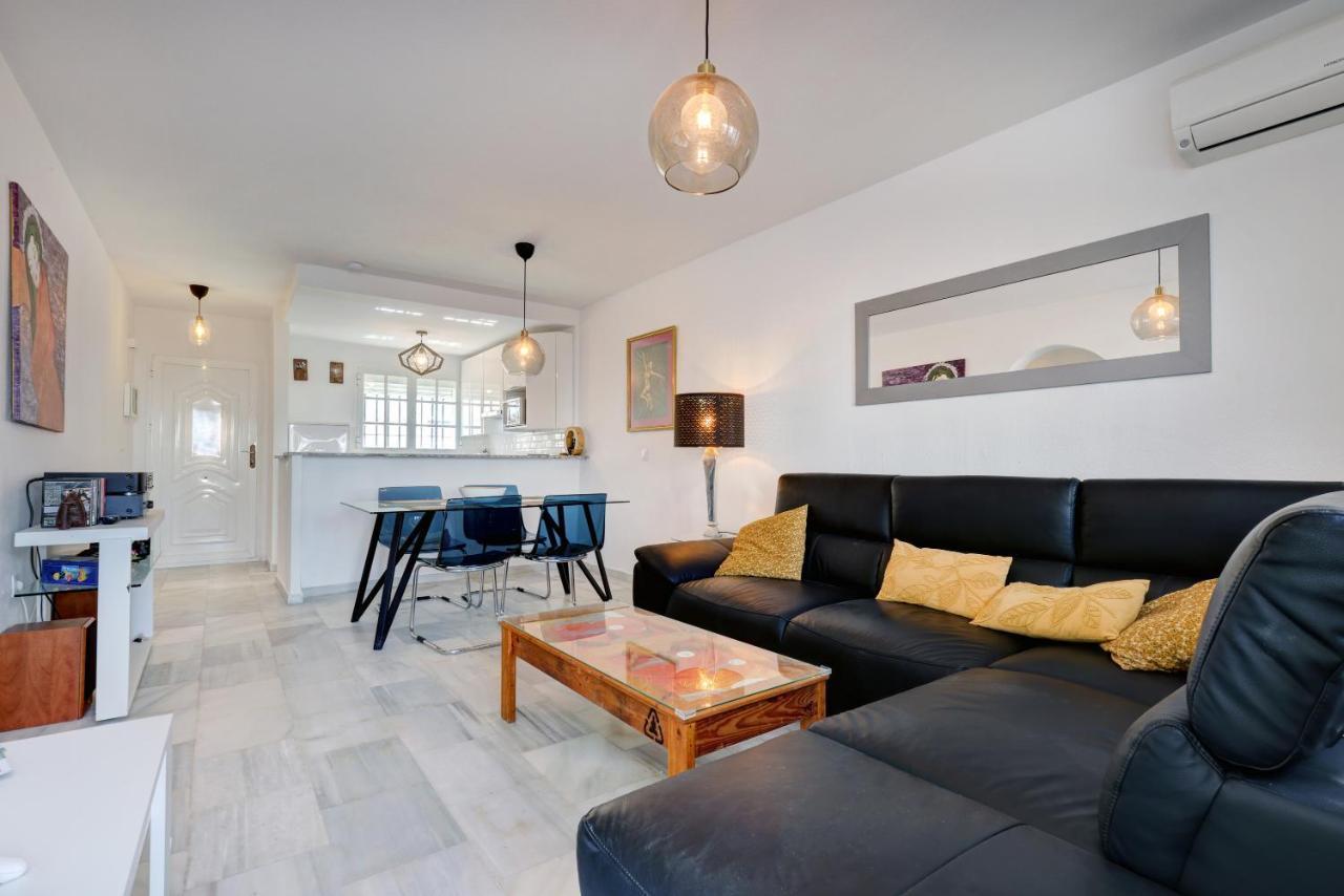 Los Flamencos Manilva Apartment מראה חיצוני תמונה